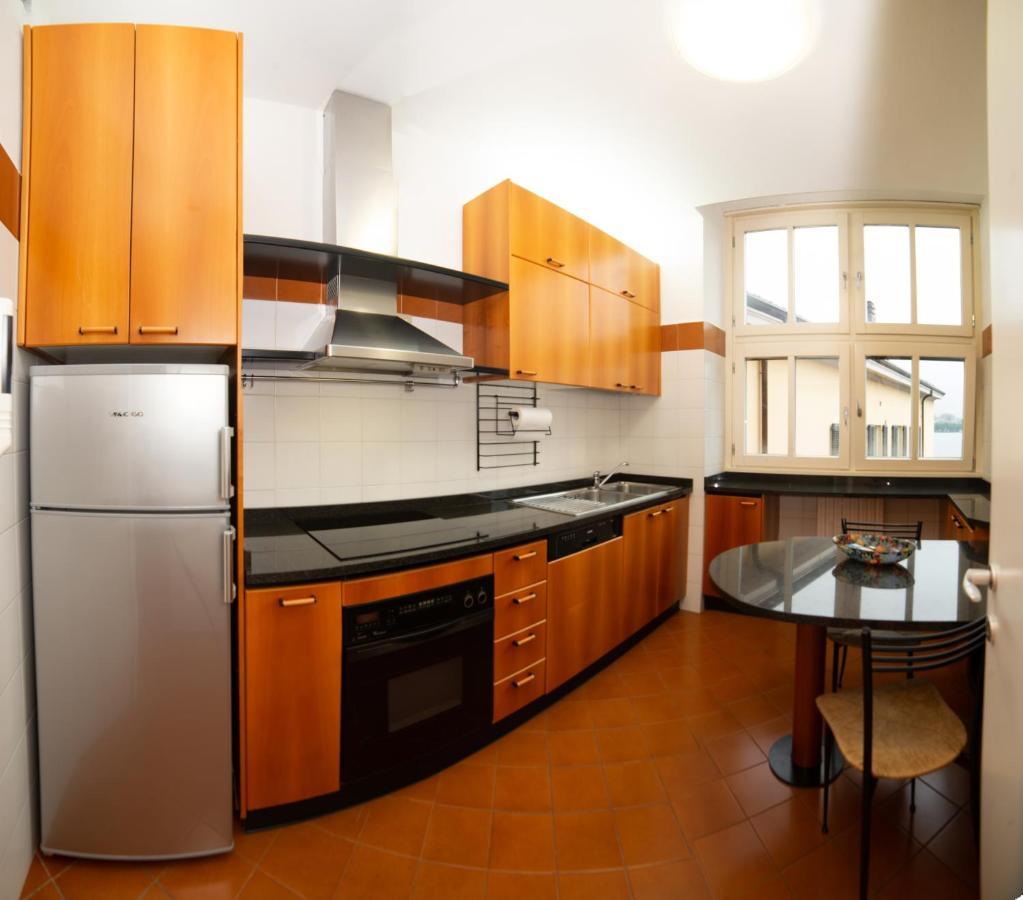Little Marina Apartment Malgrate Zewnętrze zdjęcie